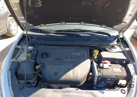 2013 Dodge Dart Sxt z USA, uszkodzony, nr VIN 1C3CDFBA6DD324048